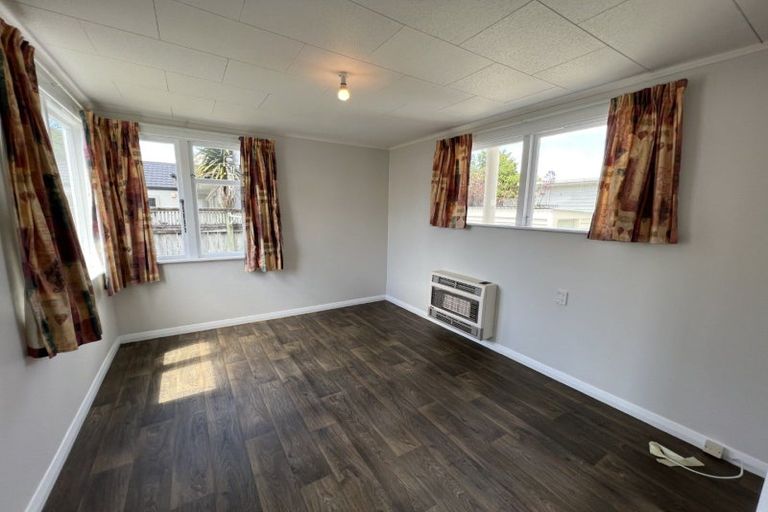 Photo of property in 15 Manawatu Street, Hokowhitu, Palmerston North, 4410