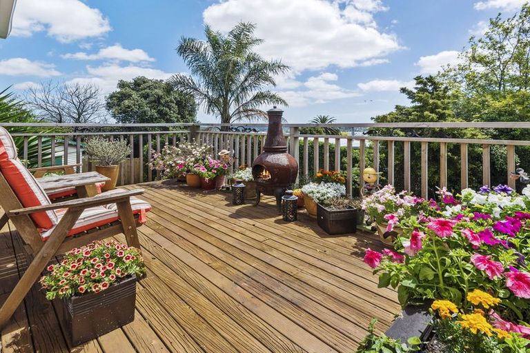 Photo of property in 1/24 Barberton Terrace, Red Hill, Papakura, 2110