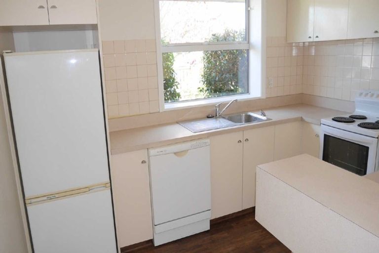 Photo of property in 2/224 Ilam Road, Ilam, Christchurch, 8041