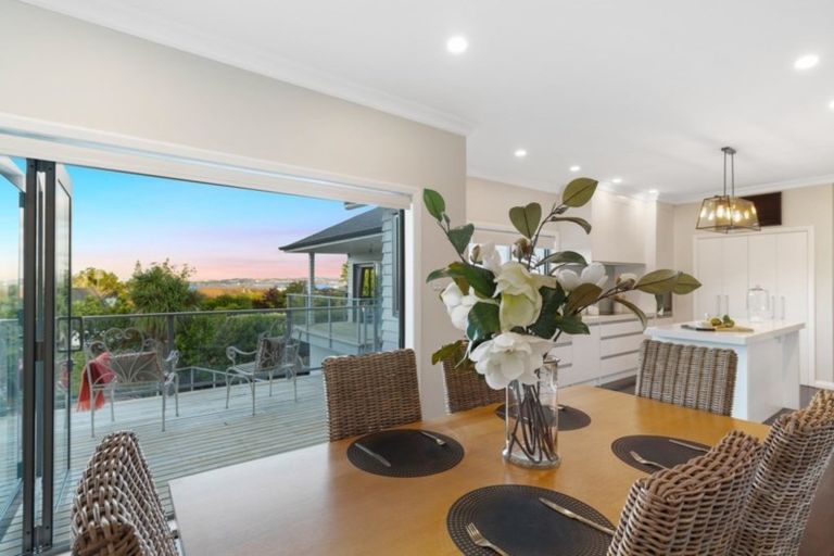 Photo of property in 201 Bleakhouse Road, Mellons Bay, Auckland, 2014