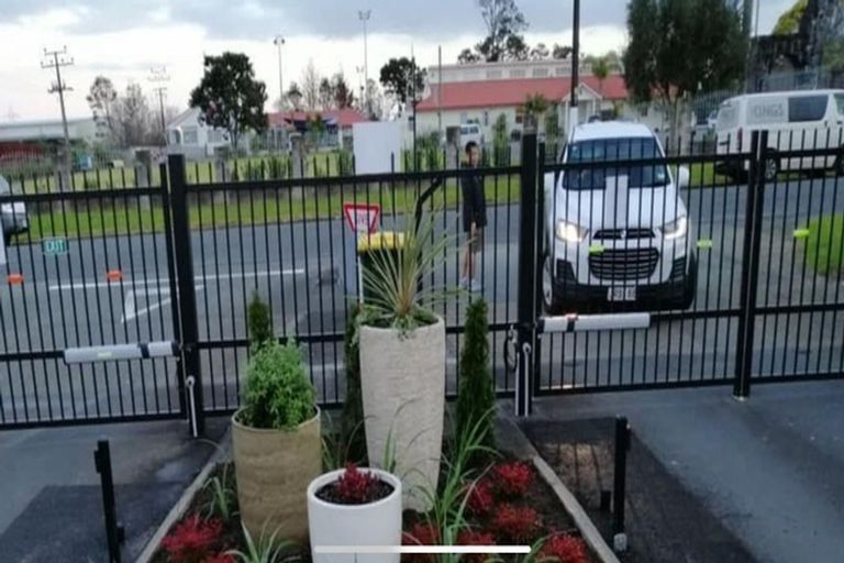 Photo of property in St Claire Village, 39/172 Mcleod Road, Te Atatu South, Auckland, 0610