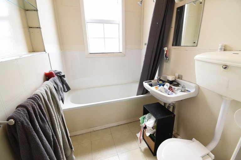 Photo of property in 28 Northumberland Street, North East Valley, Dunedin, 9010