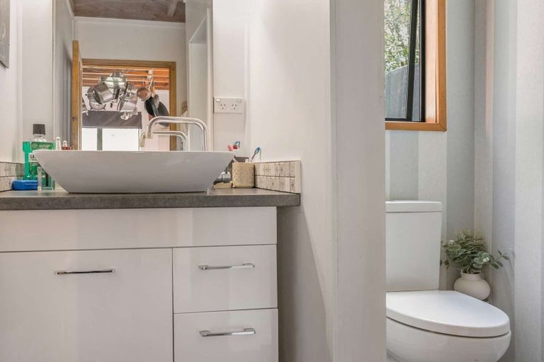 Photo of property in 89 Neudorf Road, Upper Moutere, 7175