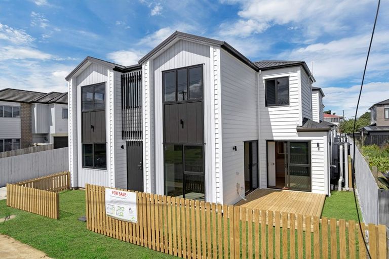 Photo of property in 8 Gardiner Grove, Mangere East, Auckland, 2024