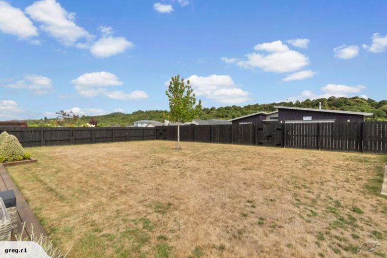 Photo of property in 58 Montgomery Crescent, Kinloch, Taupo, 3377