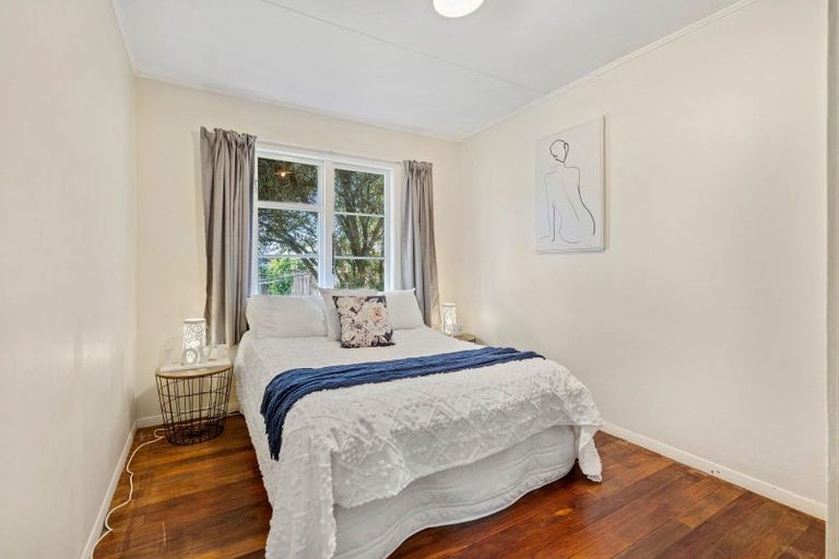 Photo of property in 10 Bythell Street, Wainuiomata, Lower Hutt, 5014