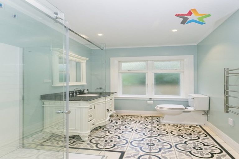 Photo of property in 428 Karori Road, Karori, Wellington, 6012