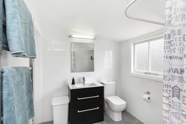 Photo of property in 55 Vivian Street, New Plymouth, 4310