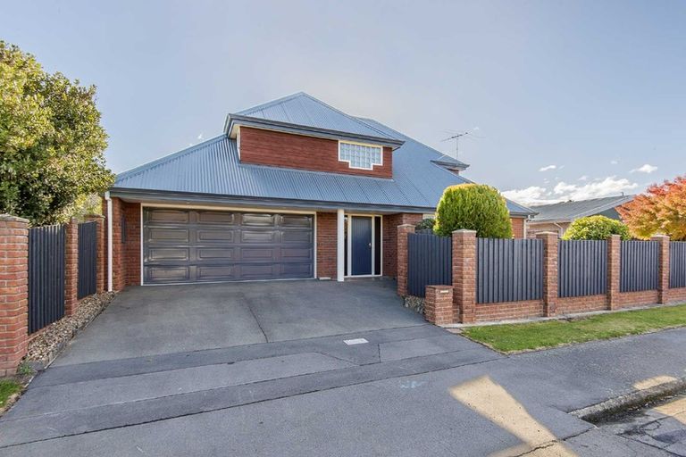 Photo of property in 1 Braithwaite Street, Ilam, Christchurch, 8041