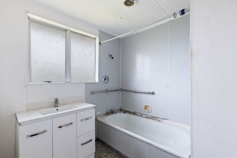 Photo of property in 4 Veronica Place, Bell Block, New Plymouth, 4312