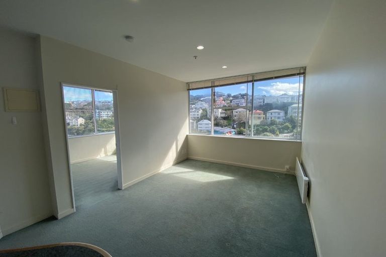 Photo of property in Terrace Tower Apartments, 11e/126 The Terrace, Wellington Central, Wellington, 6011