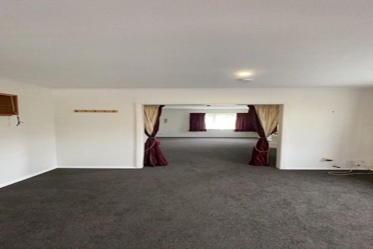 Photo of property in 310 Main Road, Tawa, Wellington, 5028