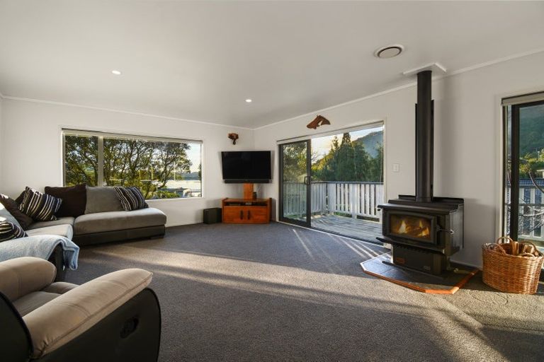 Photo of property in 8 Okawa Place, Tikitere, Rotorua, 3074
