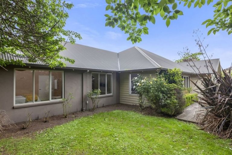 Photo of property in 17 Annaby Drive, Northwood, Christchurch, 8051