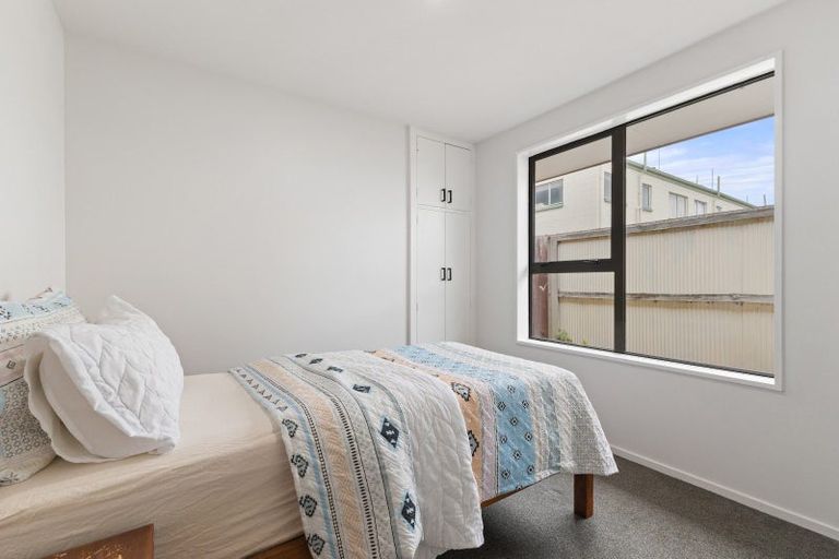 Photo of property in 1/3 Thornhill Place, Sockburn, Christchurch, 8042