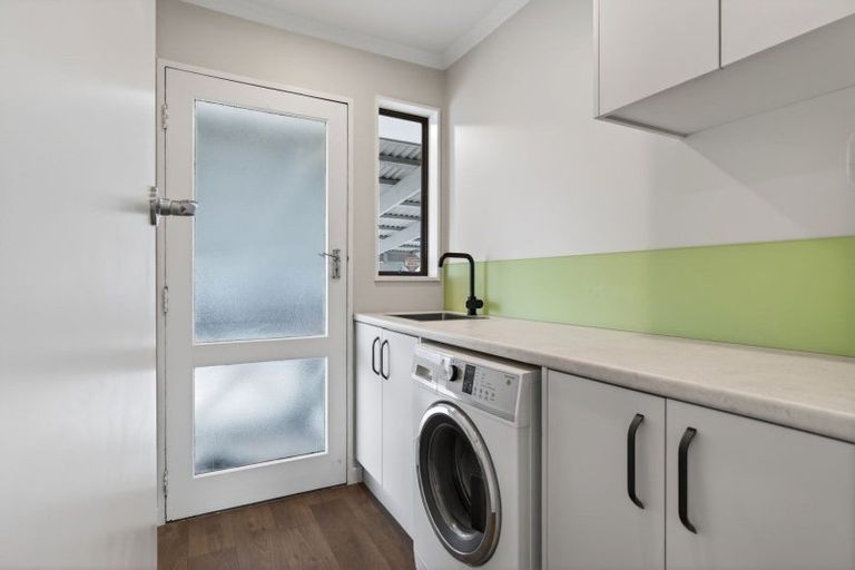 Photo of property in 5 Cemetery Road, Sanson, 4817