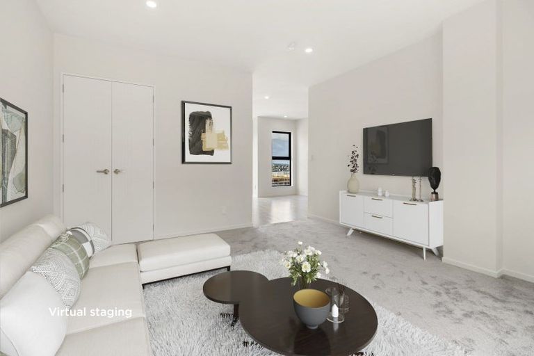 Photo of property in 15 Paina Crescent, Massey, Auckland, 0614