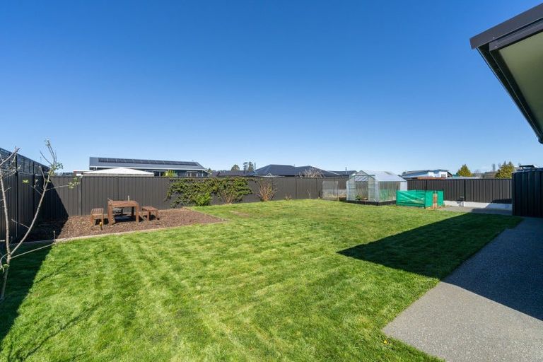 Photo of property in 28 Burnby Drive, Te Anau, 9679