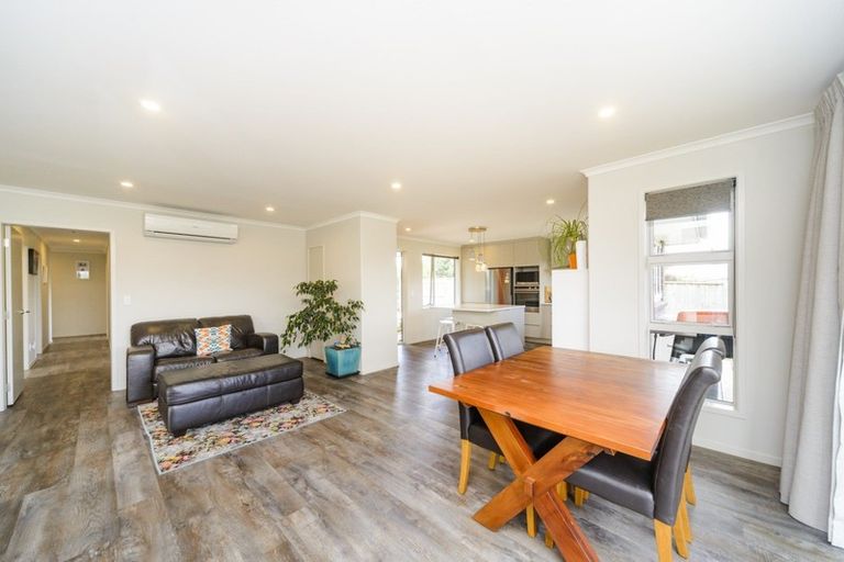 Photo of property in 14 Oak Crescent, Ashhurst, 4810