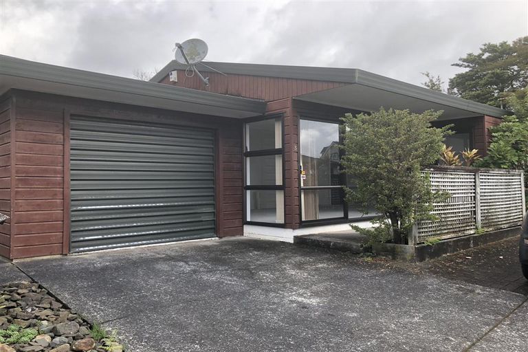 Photo of property in 3/16 Evans Road, Glen Eden, Auckland, 0602