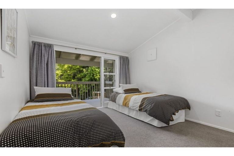 Photo of property in 1/5 Scarlock Avenue, Browns Bay, Auckland, 0630