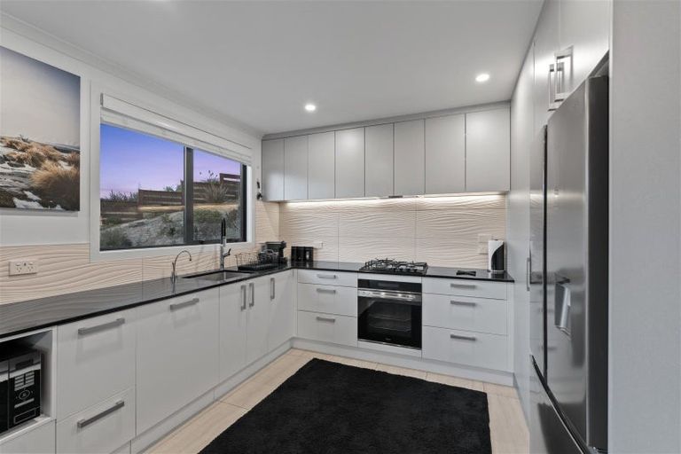 Photo of property in 17 Kingsgate Lane, Waihola, Milton, 9073