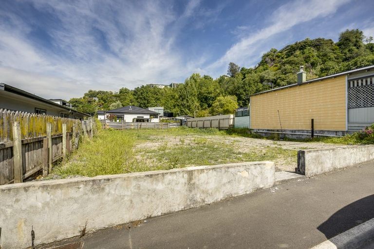 Photo of property in 14 Chaucer Road, Hospital Hill, Napier, 4110