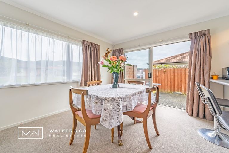 Photo of property in 8 Woodland Mews, Wainuiomata, Lower Hutt, 5014