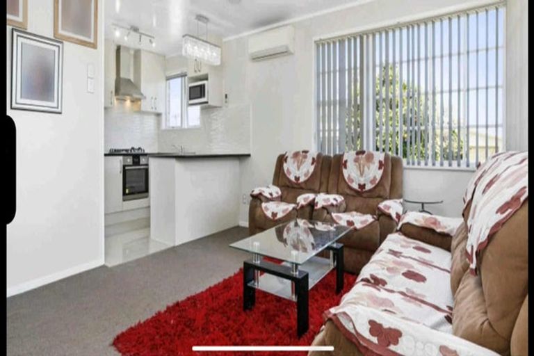 Photo of property in 1/126 Porchester Road, Papakura, 2110