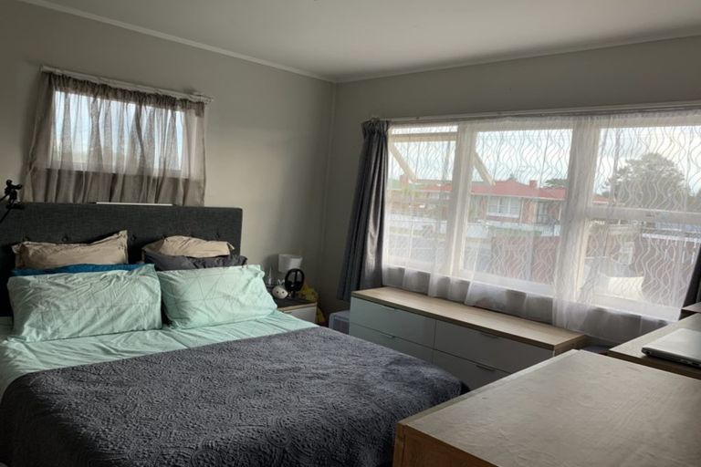 Photo of property in 6 Valentine Street, Papakura, 2110