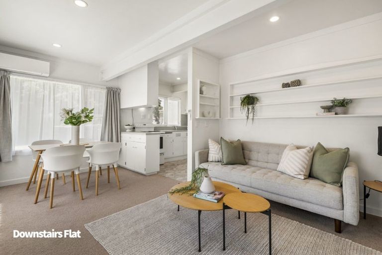 Photo of property in 16 Keldale Place, Forrest Hill, Auckland, 0620