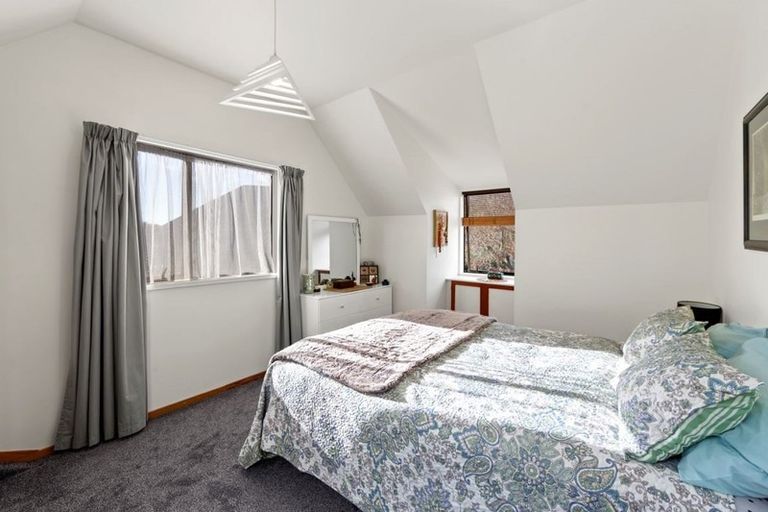 Photo of property in 2/264 Ilam Road, Burnside, Christchurch, 8053