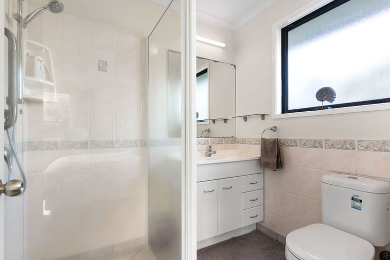 Photo of property in 105 The Drive, Whangamata, 3620