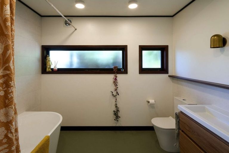 Photo of property in 5a Saint Winifreds Place, Bryndwr, Christchurch, 8052