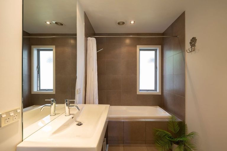 Photo of property in 63 Erskine Street, Lake Hayes, Queenstown, 9304