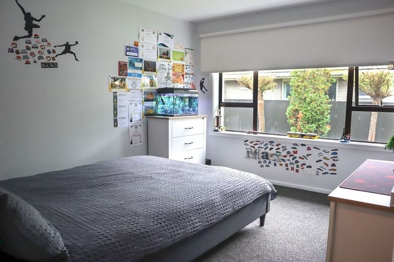 Photo of property in 142 Pacific Road, North New Brighton, Christchurch, 8083