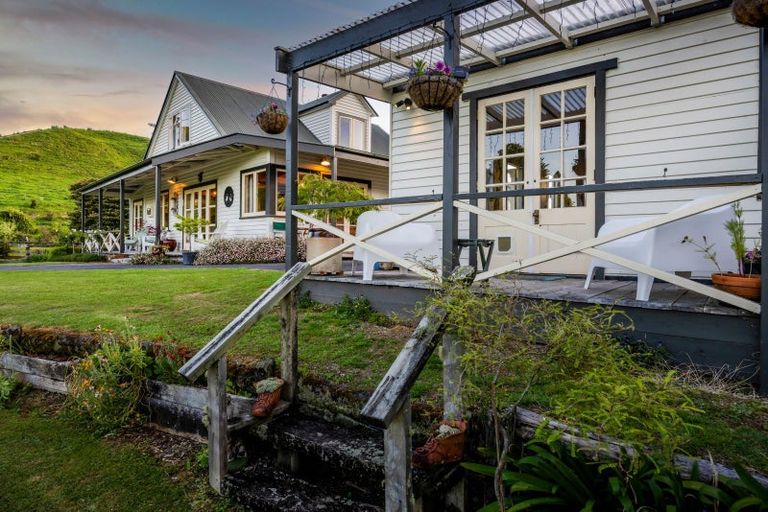 Photo of property in 6707 Ohura Road, Kohuratahi, Stratford, 4396