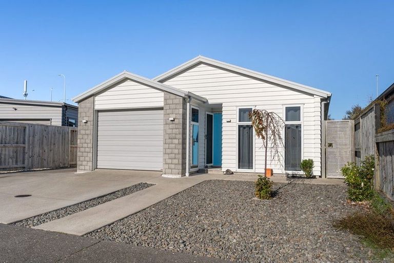 Photo of property in 68 Franks Way, Papamoa Beach, Papamoa, 3118