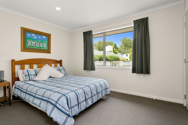 Photo of property in 18 Brancaster Place, Cambridge, 3434