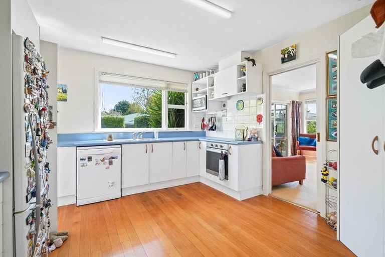 Photo of property in 21 Oakfield Street, Burnside, Christchurch, 8053