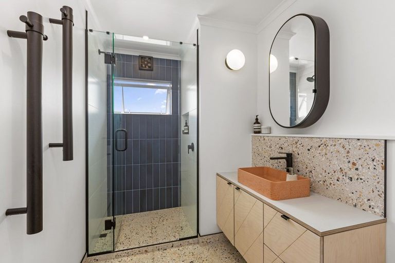 Photo of property in 335 Wainui Road, Raglan, 3297