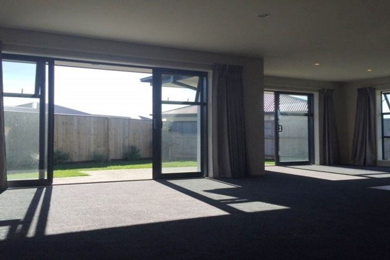 Photo of property in 6 Pimlico Place, Rangiora, 7400