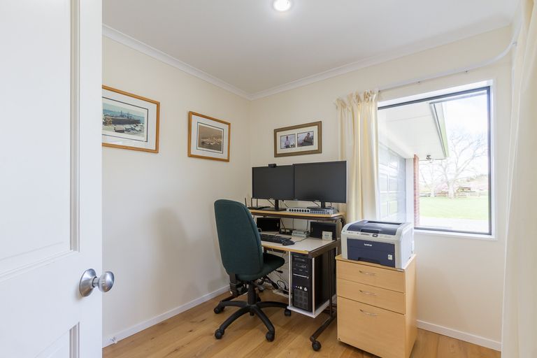 Photo of property in 99 Chestnut Lane, Pirongia, 3802