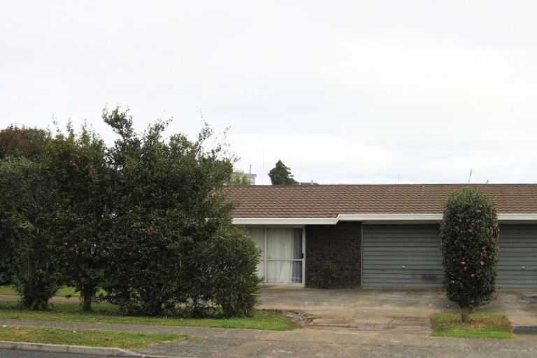 Photo of property in 30 Livingstone Avenue, Nawton, Hamilton, 3200