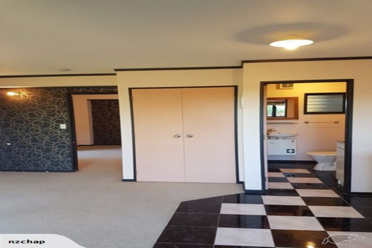 Photo of property in 32 Palm Grove Drive, Western Heights, Hamilton, 3200