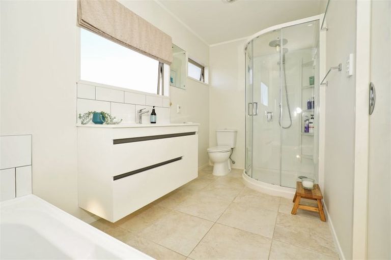 Photo of property in 16 Harrowfield Drive, Harrowfield, Hamilton, 3210