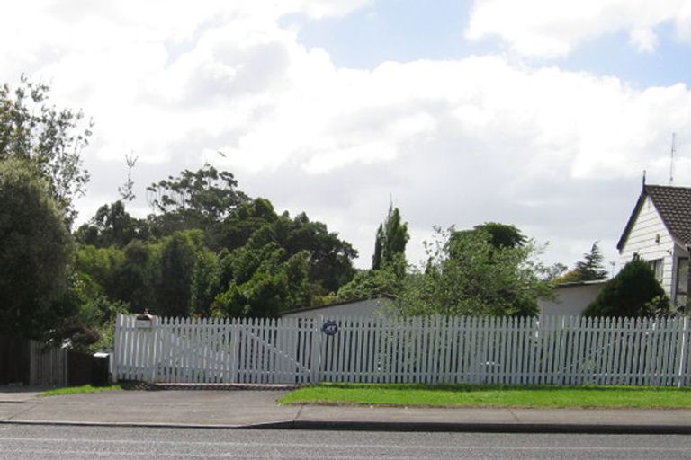 Photo of property in 180 Universal Drive, Henderson, Auckland, 0610