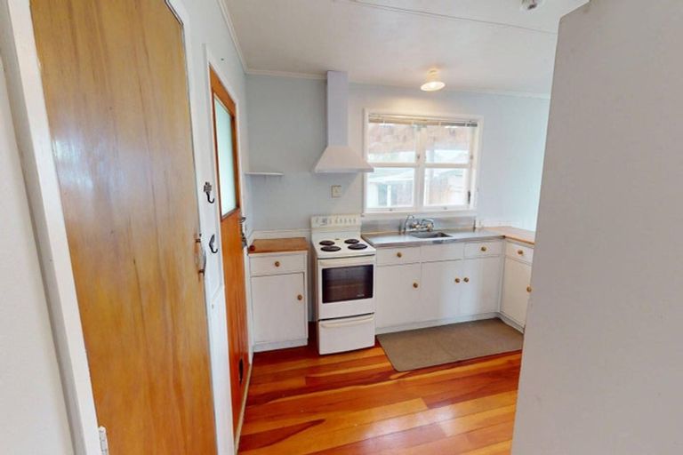 Photo of property in 22 Ellesmere Crescent, Highbury, Palmerston North, 4412