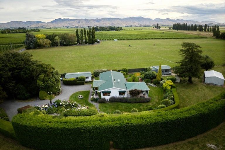 Photo of property in 22 Burnside Avenue, Springlands, Blenheim, 7272