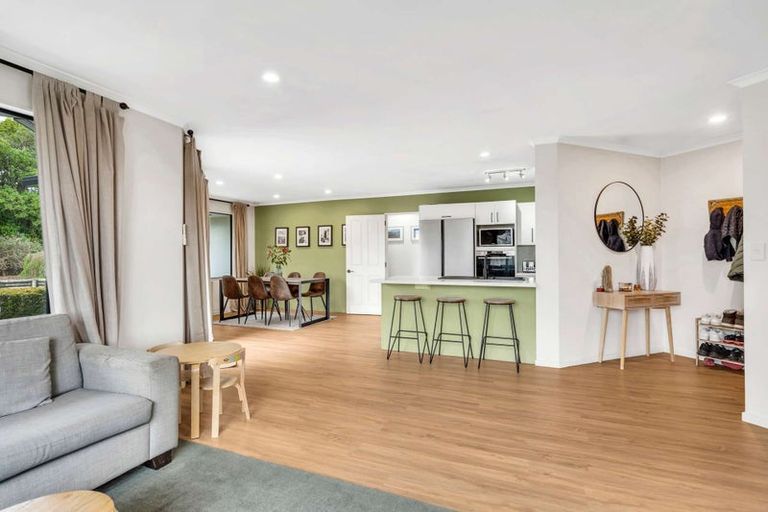 Photo of property in 30 Hoult Crescent, Monaco, Nelson, 7011